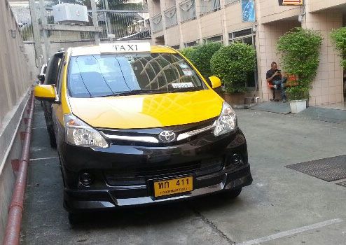Toyota-Avanza-Taxi