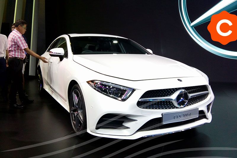 Mercedes-Benz-CLS-300-d-AMG-Premium